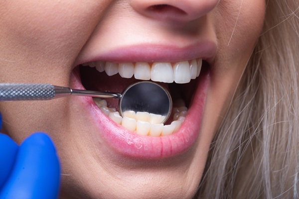 How A Family Dentist Provides Gum Disease Treatment